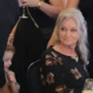 Meet your Posher, Joette